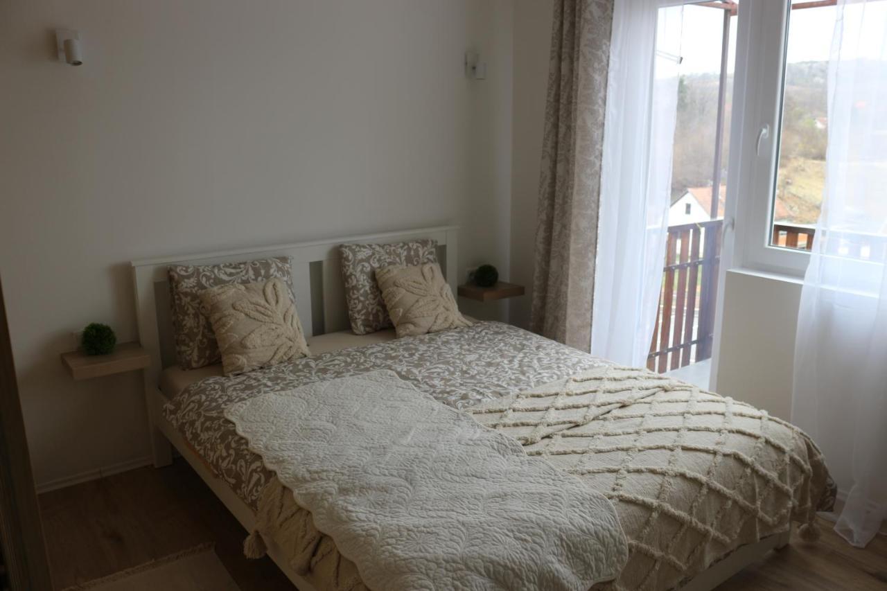 شقة Studio Apartman Tajci سلوني المظهر الخارجي الصورة
